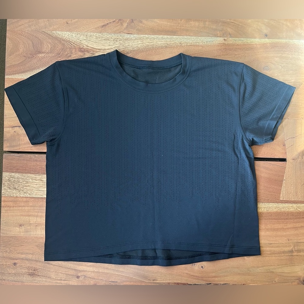 Lululemon Swiftly Tech Top